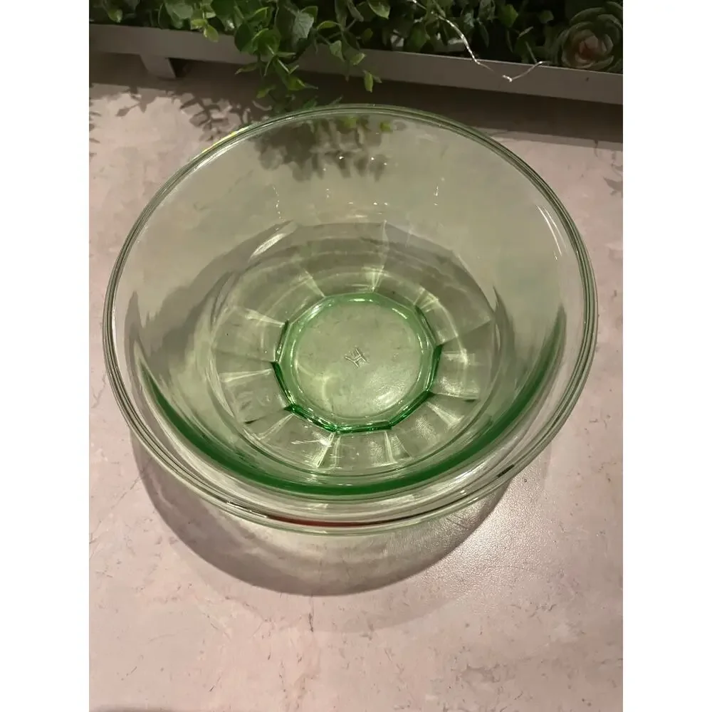 Vintage Hazel Atlas Medium Bowl Green Uranium MCM Rest Well pattern C1930 7.5x3